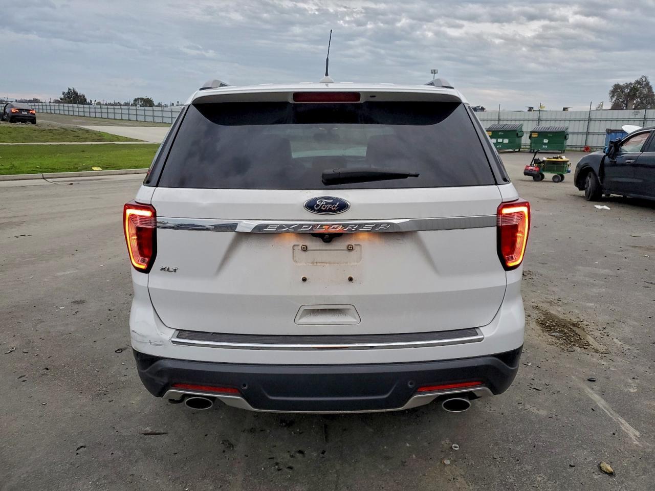2018 Ford Explorer Xlt - zdjęcie 6