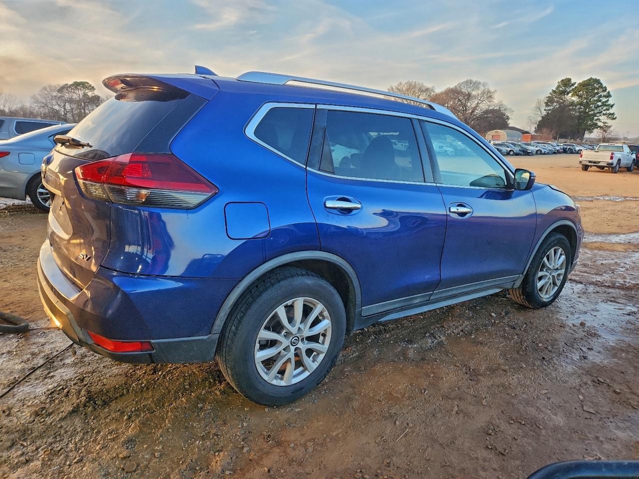 2018 Nissan Rogue S - zdjęcie 3