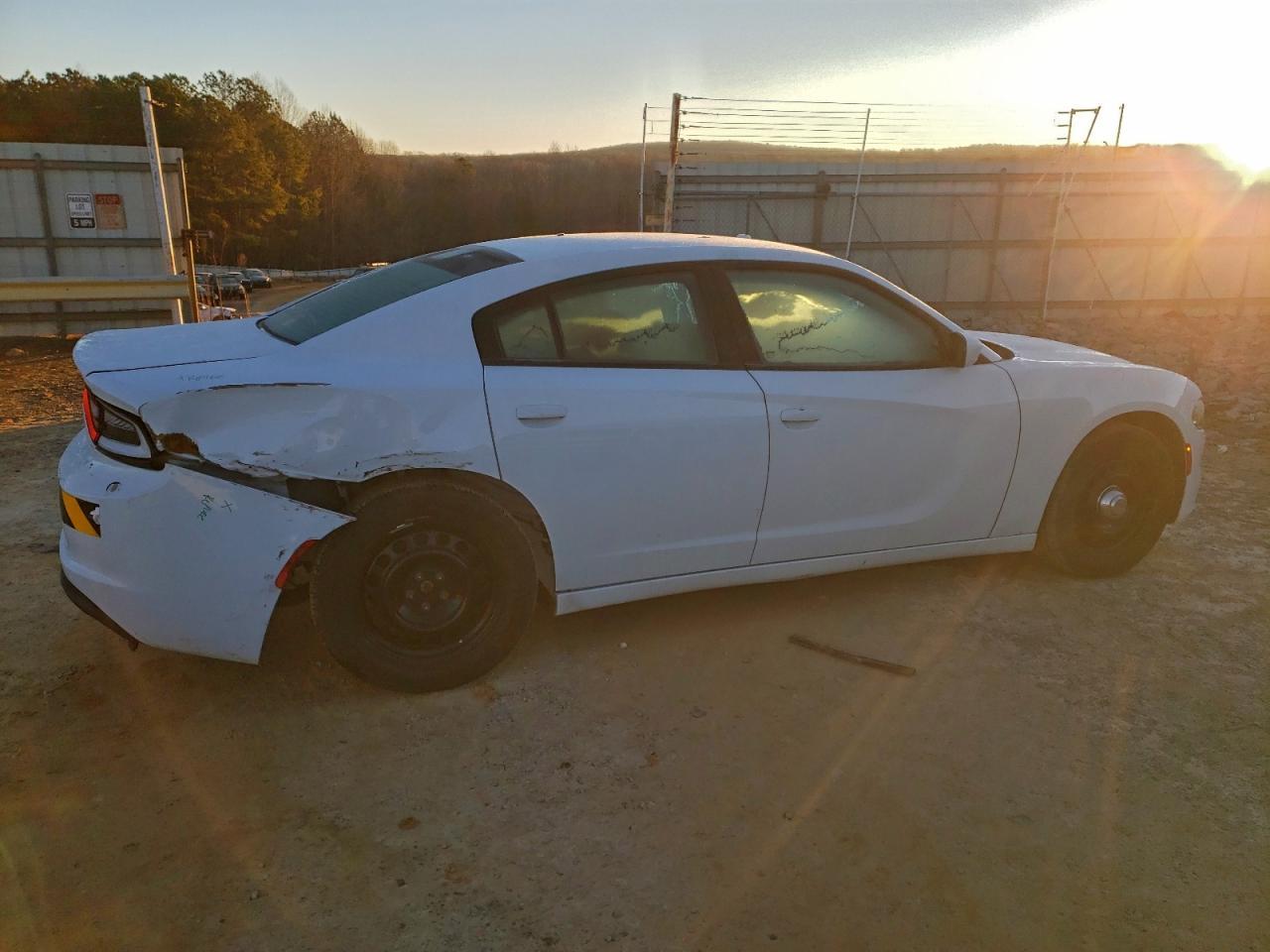 2016 Dodge Charger Police - zdjęcie 3