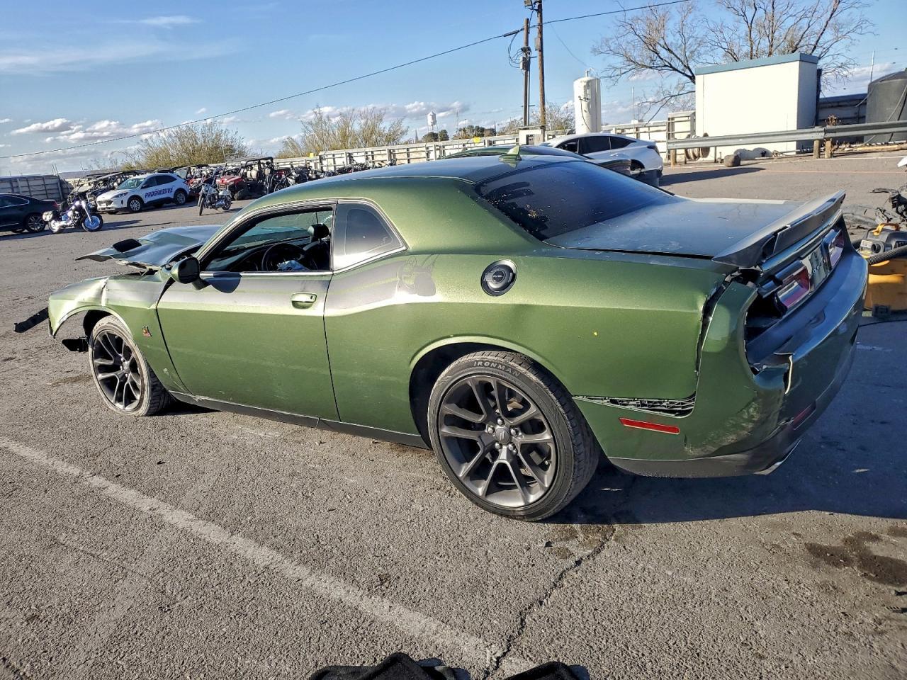 2022 Dodge Challenger R - zdjęcie 2