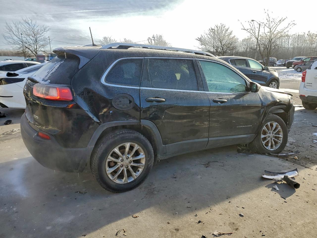 2019 Jeep Cherokee Latitude - zdjęcie 3
