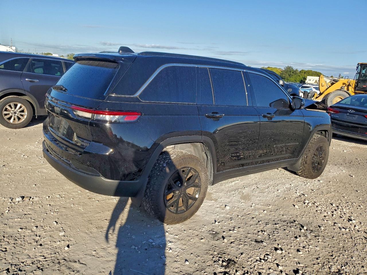 2023 Jeep Grand Cherokee Limited - zdjęcie 3