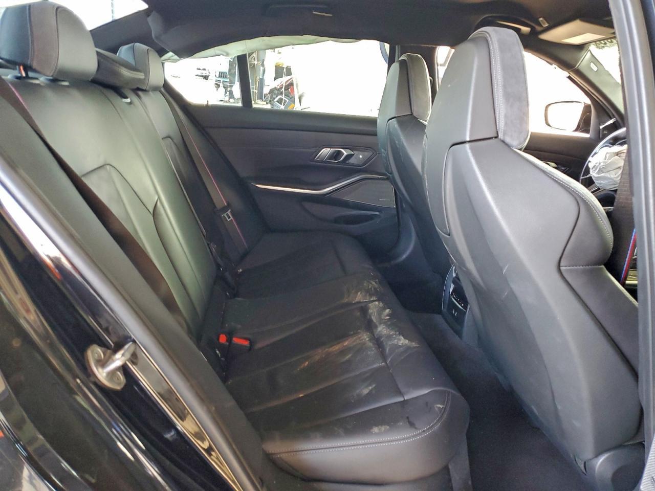 2021 BMW M3 Competition - zdjęcie 10