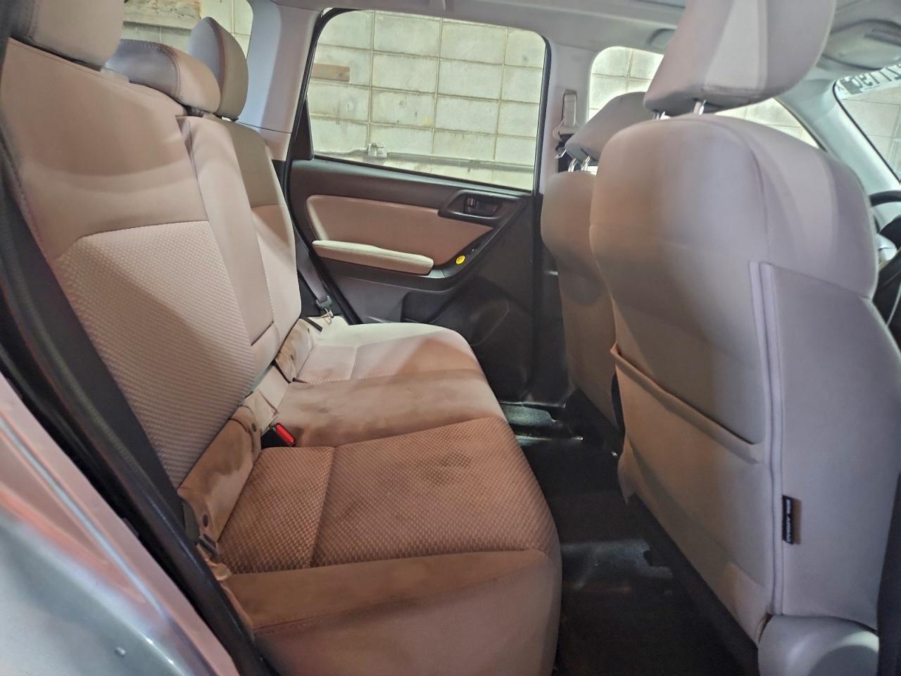 2015 Subaru Forester 2.5I Premium - zdjęcie 11