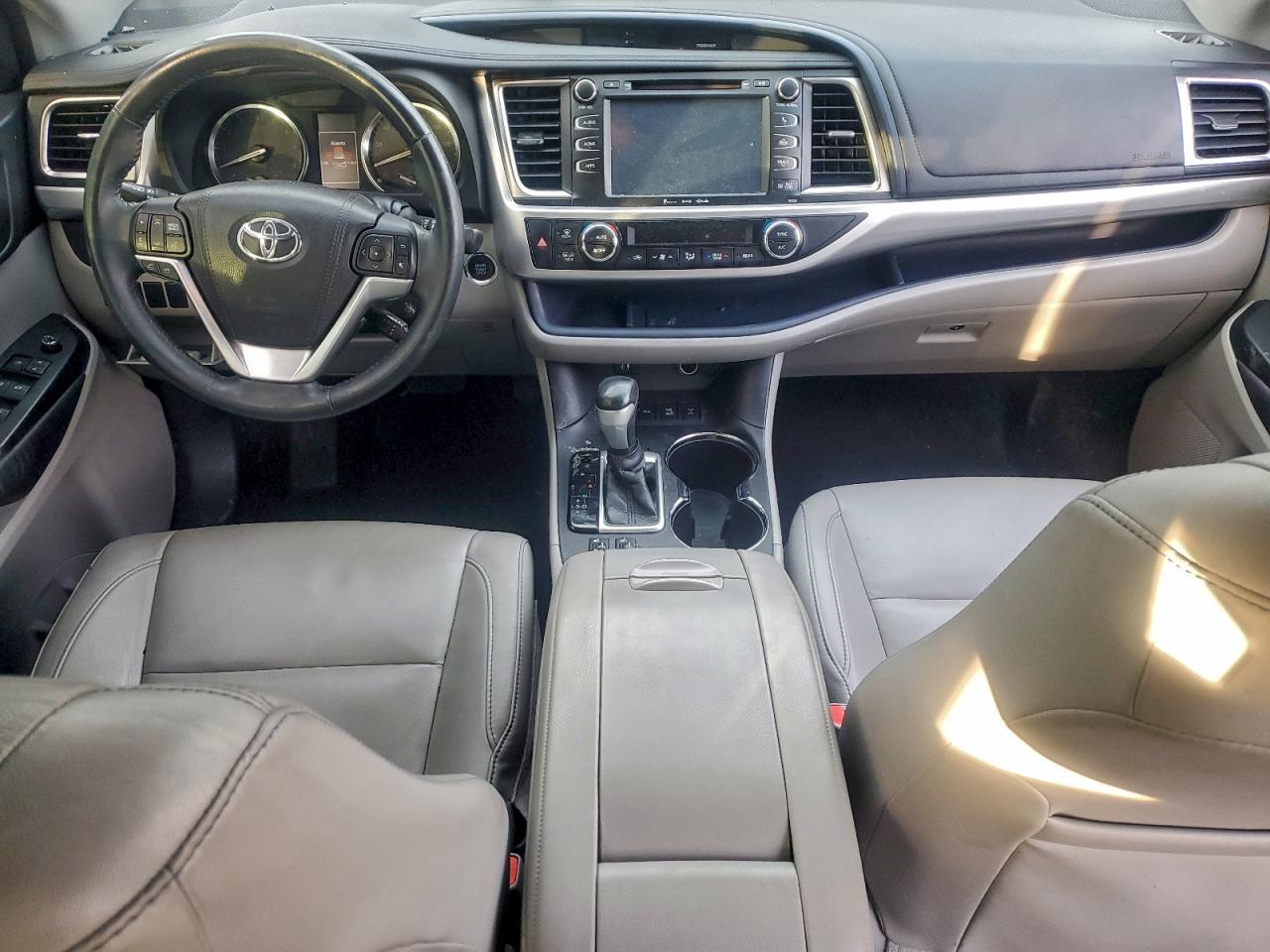 2016 Toyota Highlander Xle - zdjęcie 8