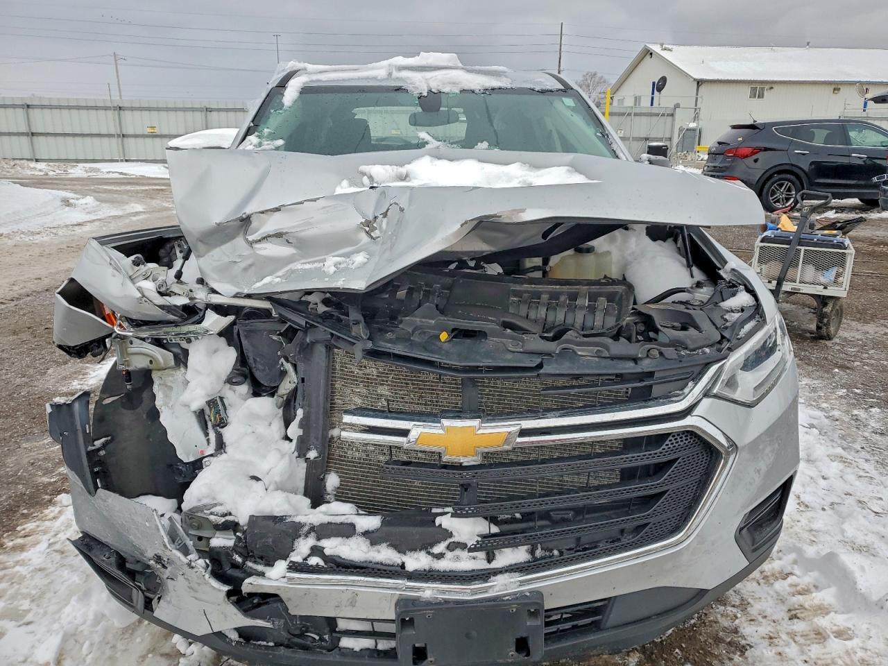 2020 Chevrolet Traverse Ls - zdjęcie 5