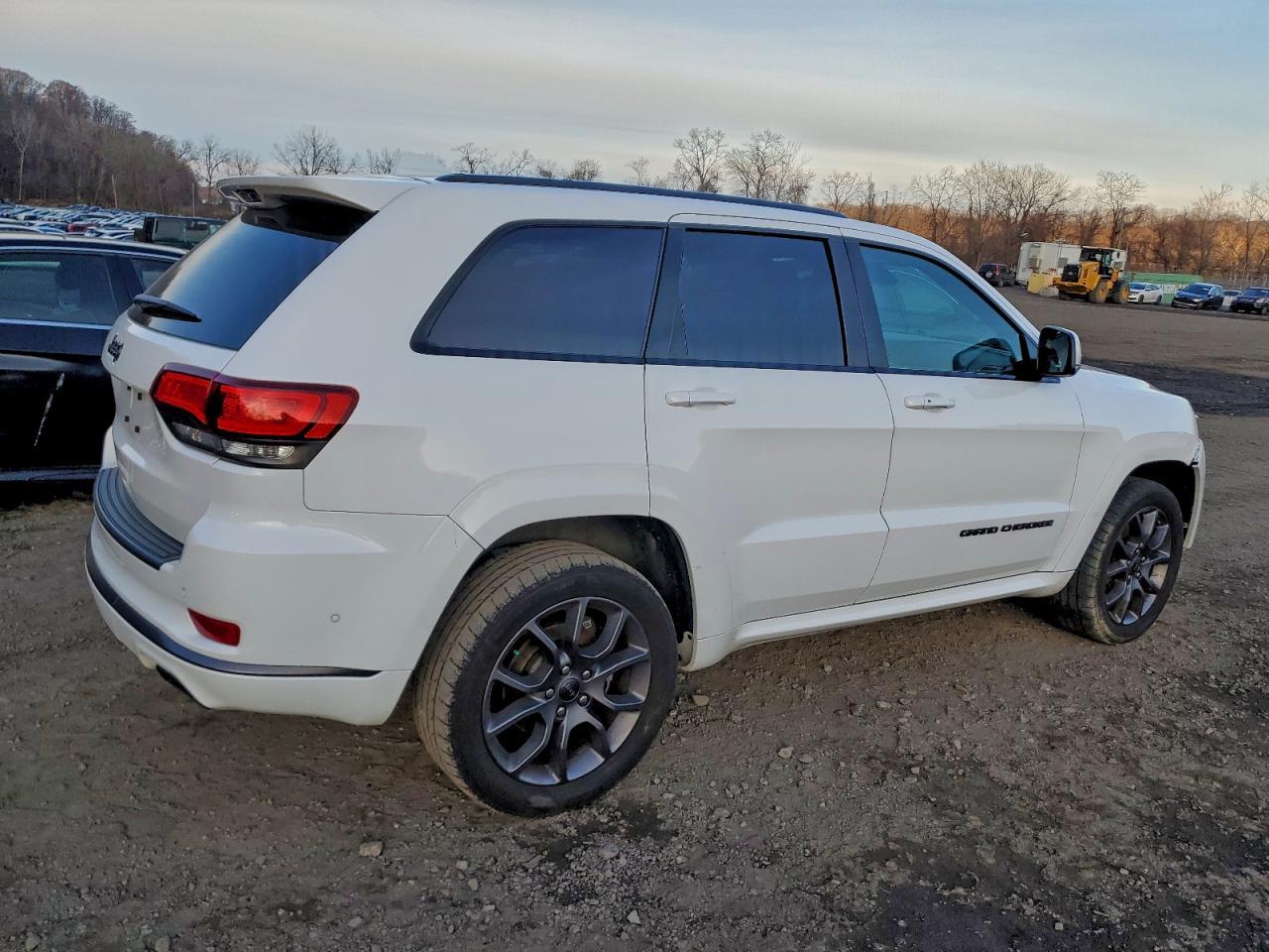 2021 Jeep Grand Cherokee - zdjęcie 3