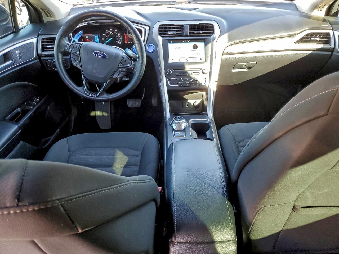 2017 Ford Fusion - zdjęcie 8