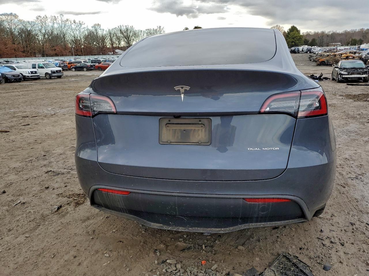 2023 Tesla Model Y - zdjęcie 6