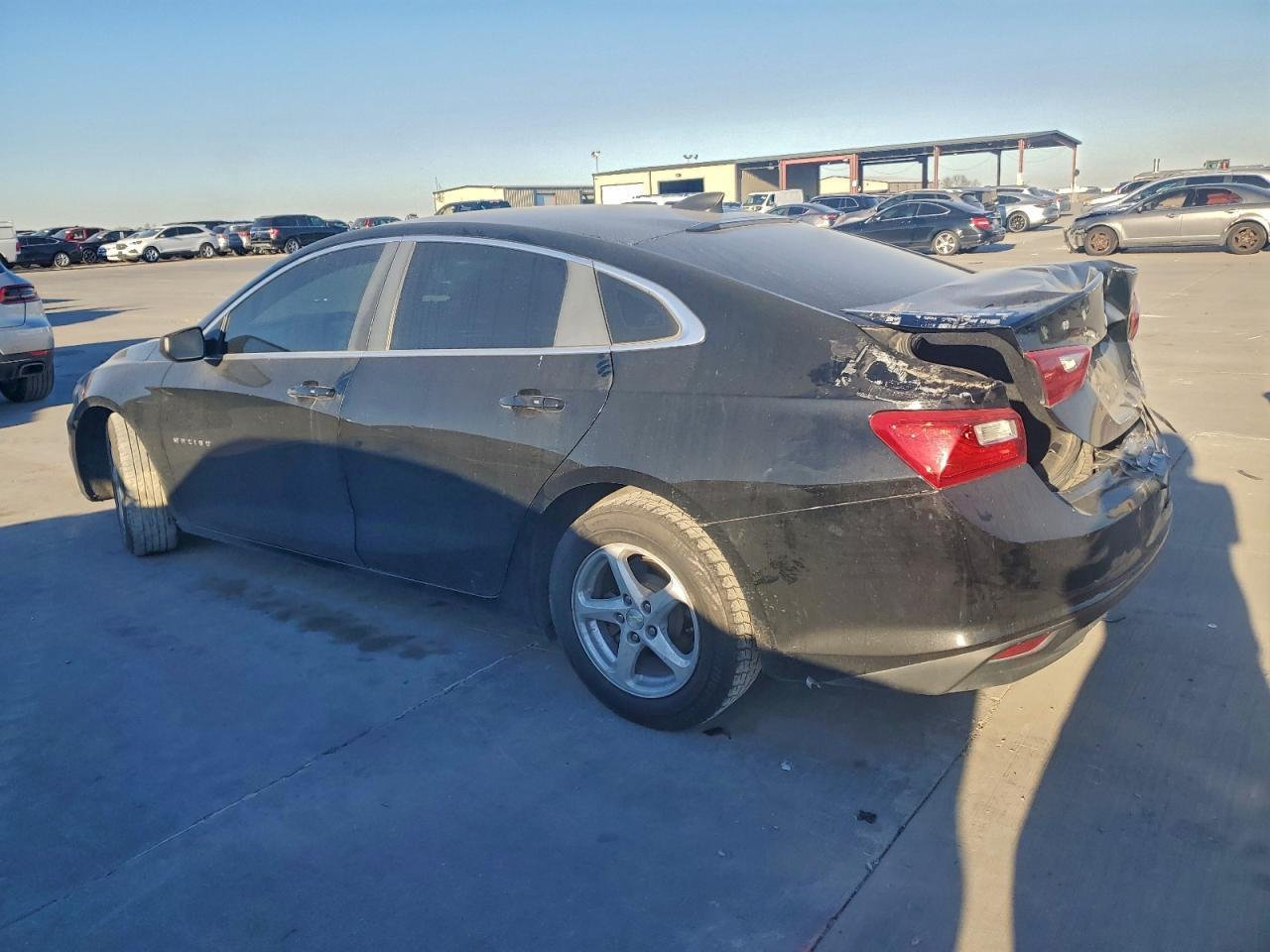 2017 Chevrolet Malibu Ls - zdjęcie 2