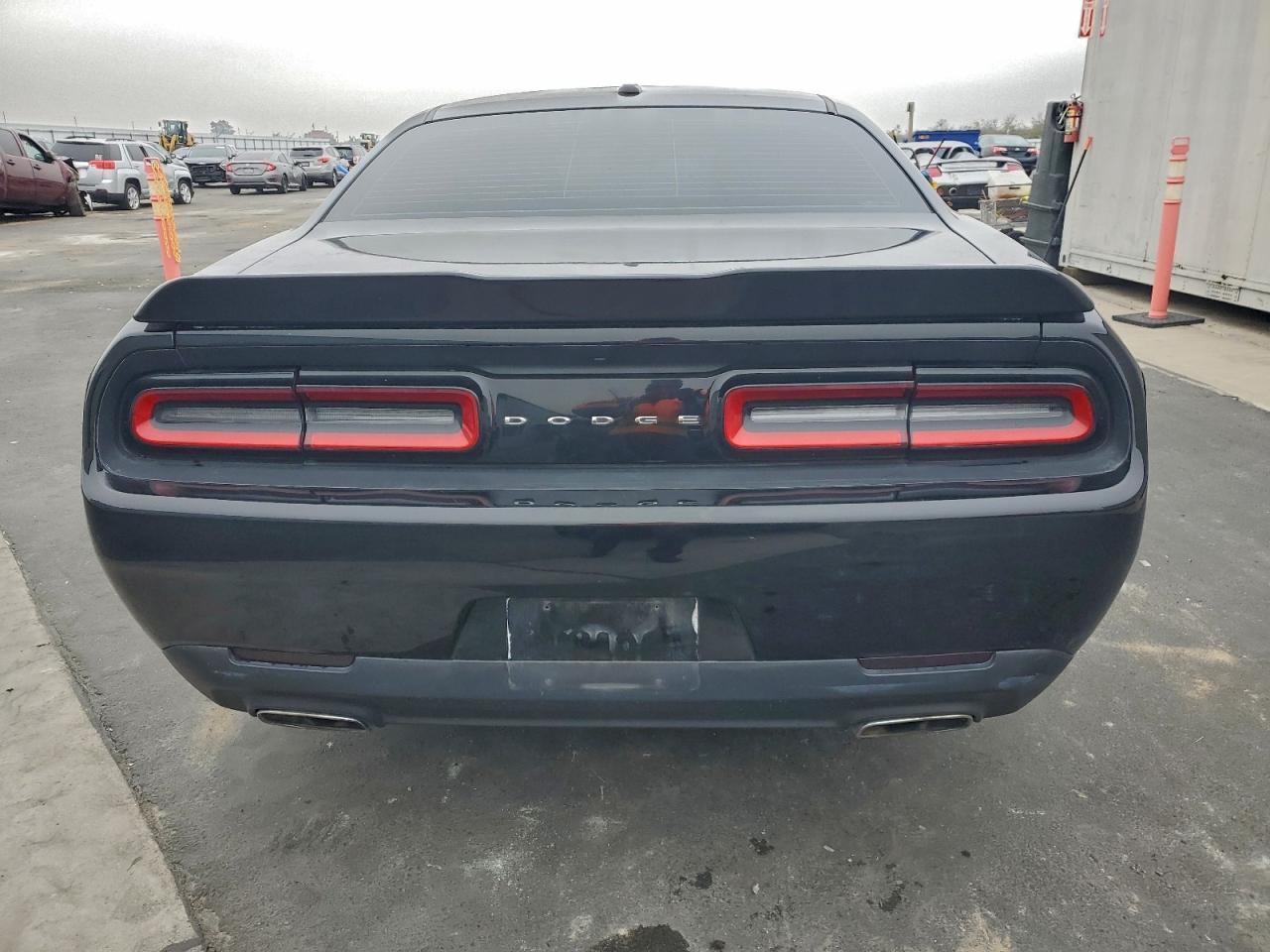 2015 Dodge Challenger Sxt - zdjęcie 6