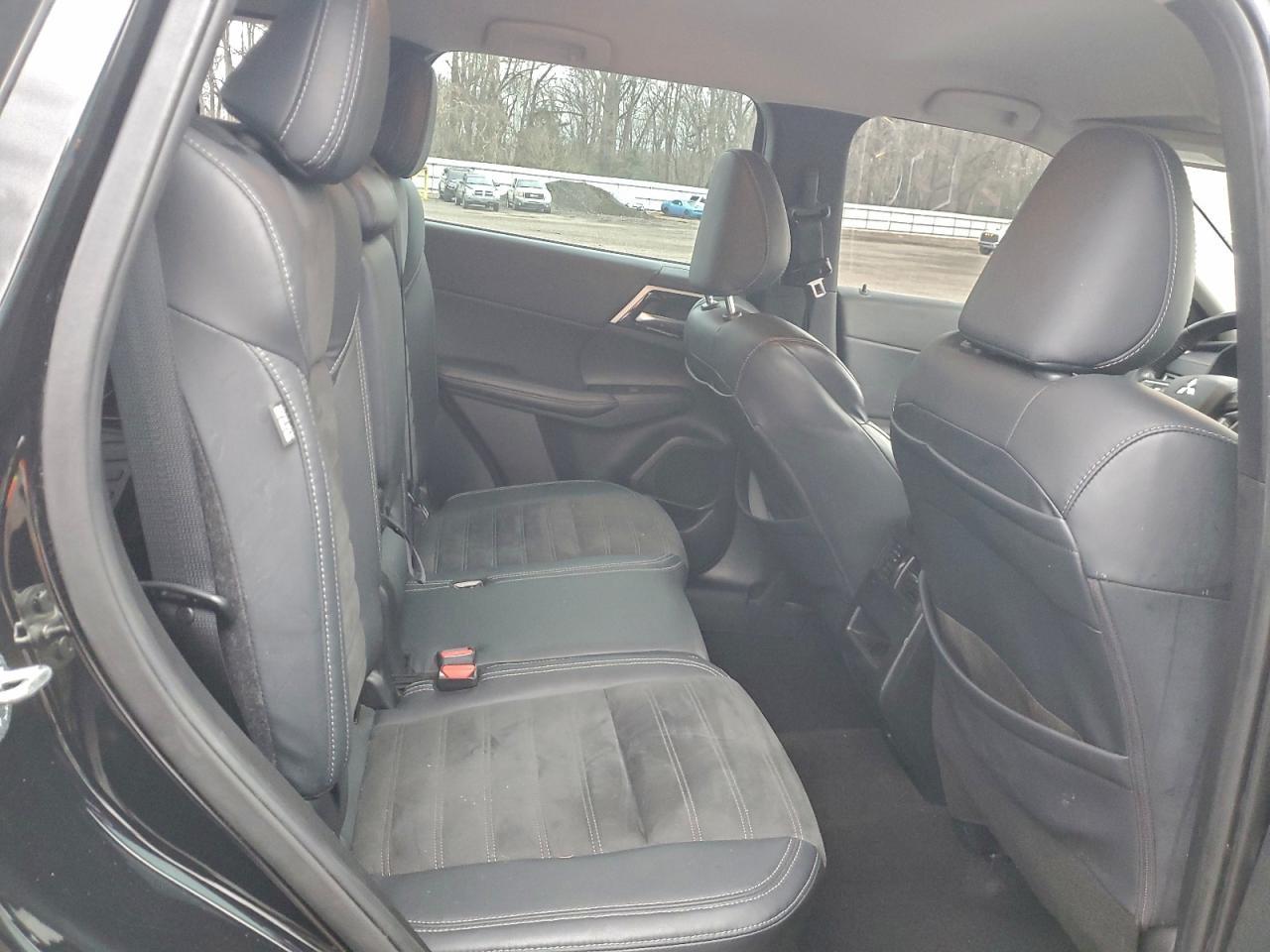 2023 Mitsubishi Outlander Se - zdjęcie 11