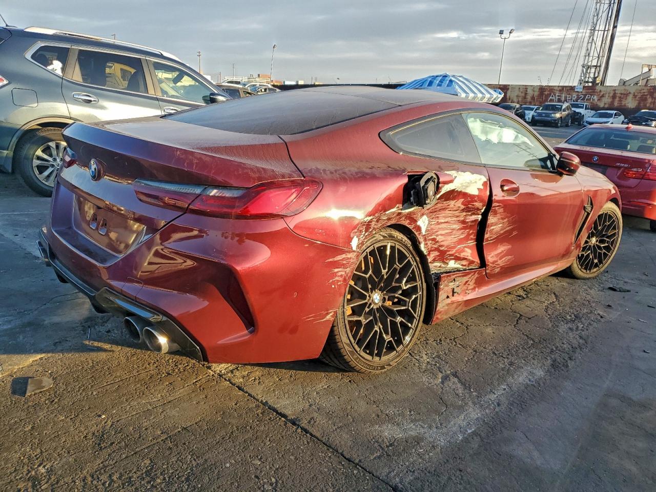 2022 BMW M8 - zdjęcie 3