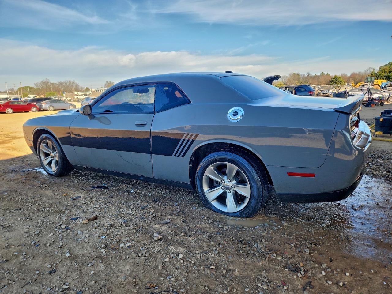 2019 Dodge Challenger Sxt - zdjęcie 2