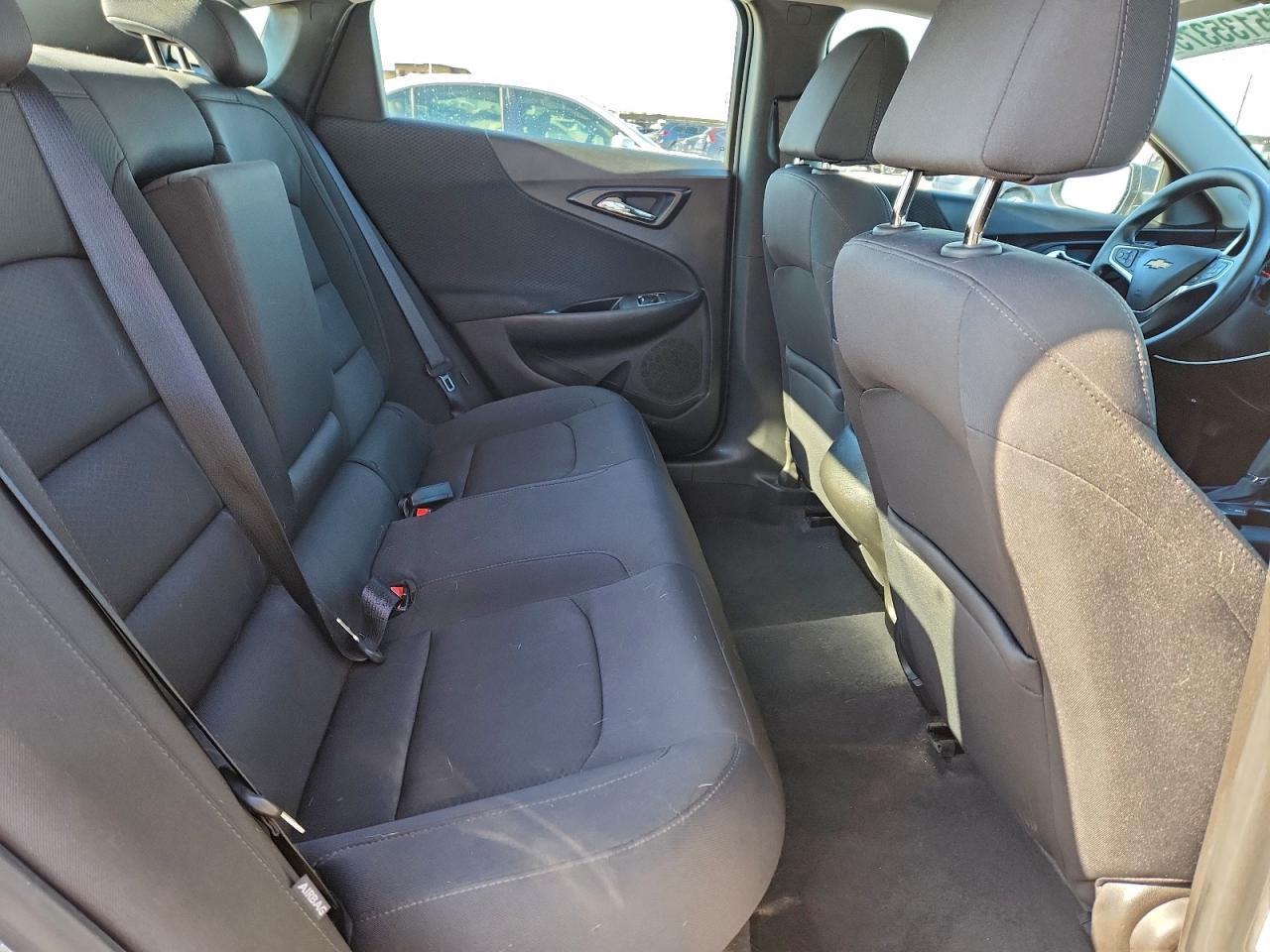 2018 Chevrolet Malibu Ls - zdjęcie 10