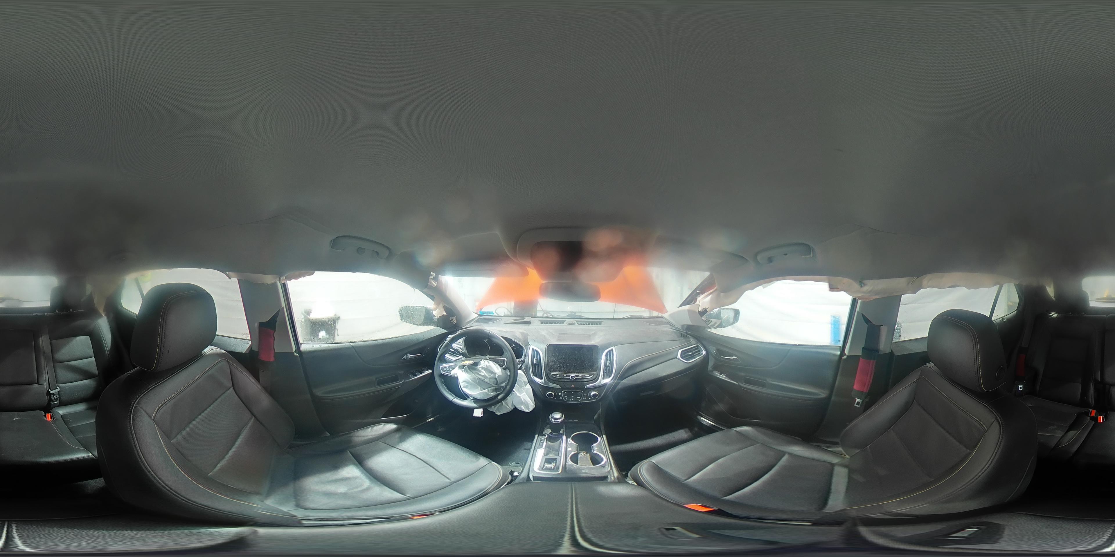 2020 Chevrolet Equinox Premier - zdjęcie 16