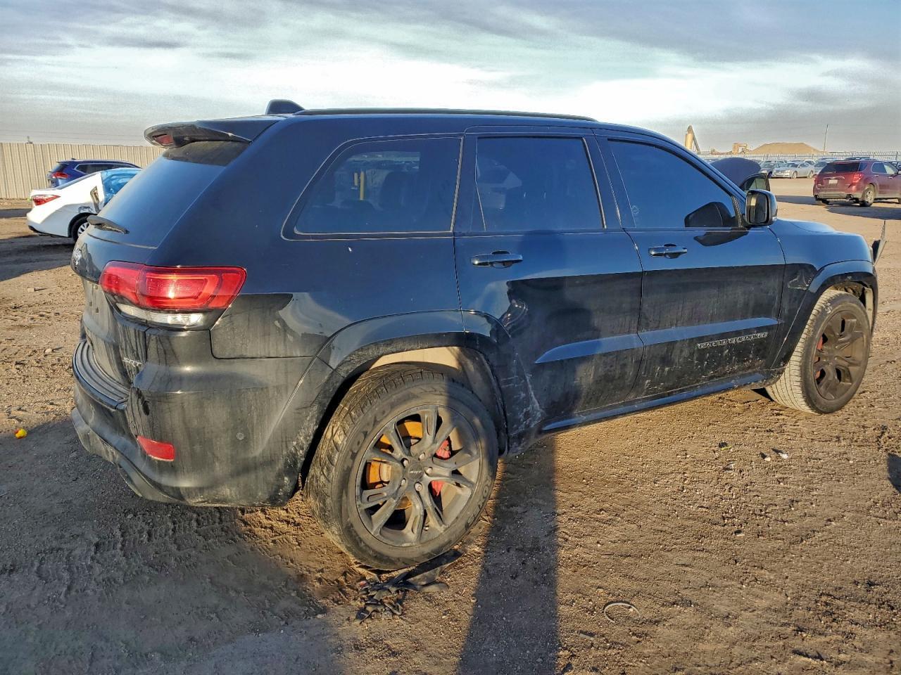 2017 Jeep Grand Cherokee Srt-8 - zdjęcie 3