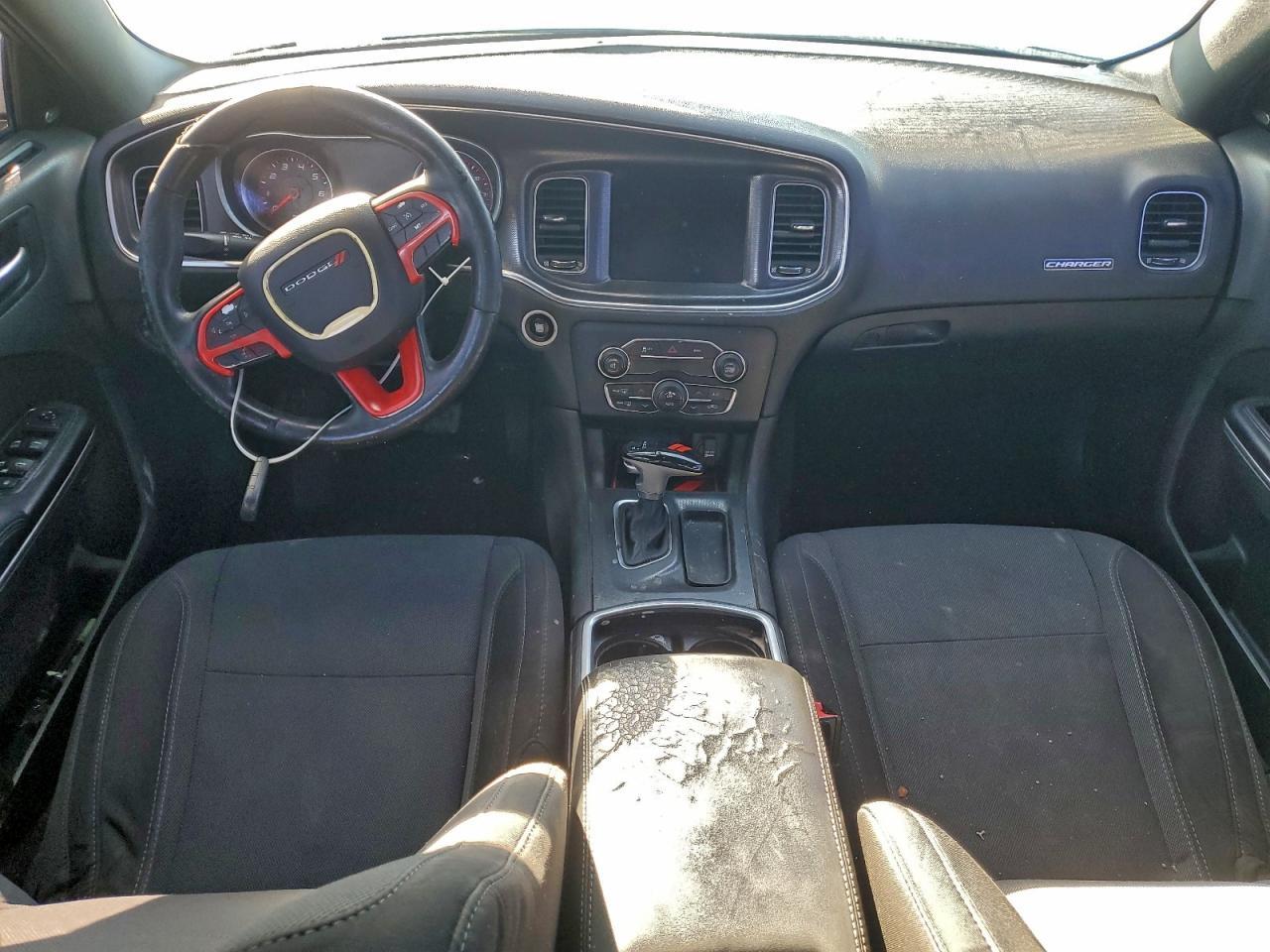 2015 Dodge Charger Sxt - zdjęcie 8