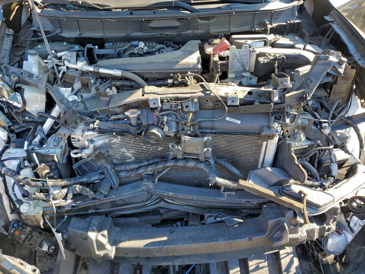 2020 Nissan Rogue S - zdjęcie 11