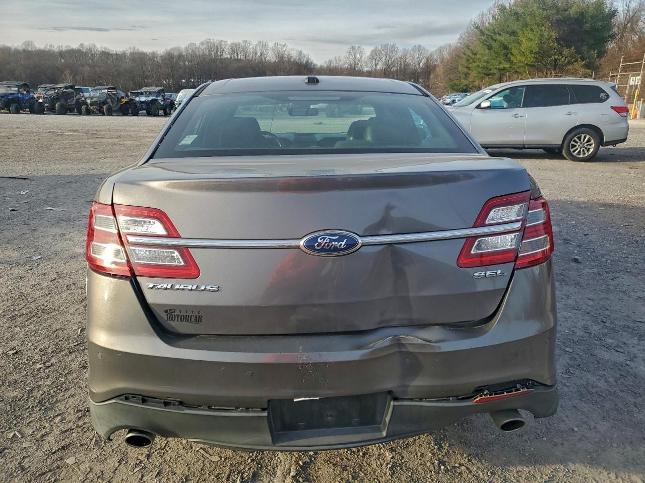 2013 Ford Taurus - zdjęcie 6