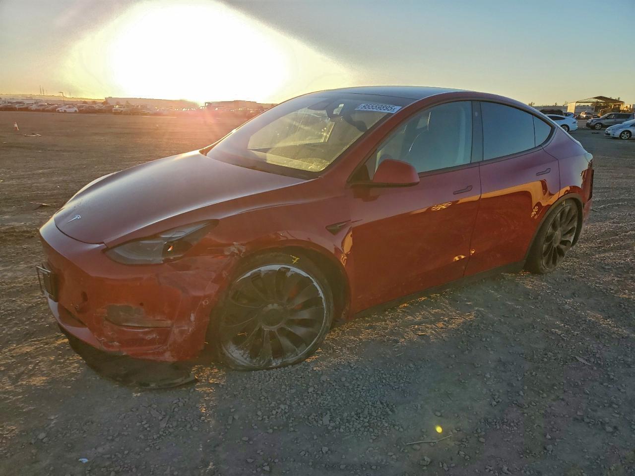 2022 Tesla Model Y - zdjęcie główne