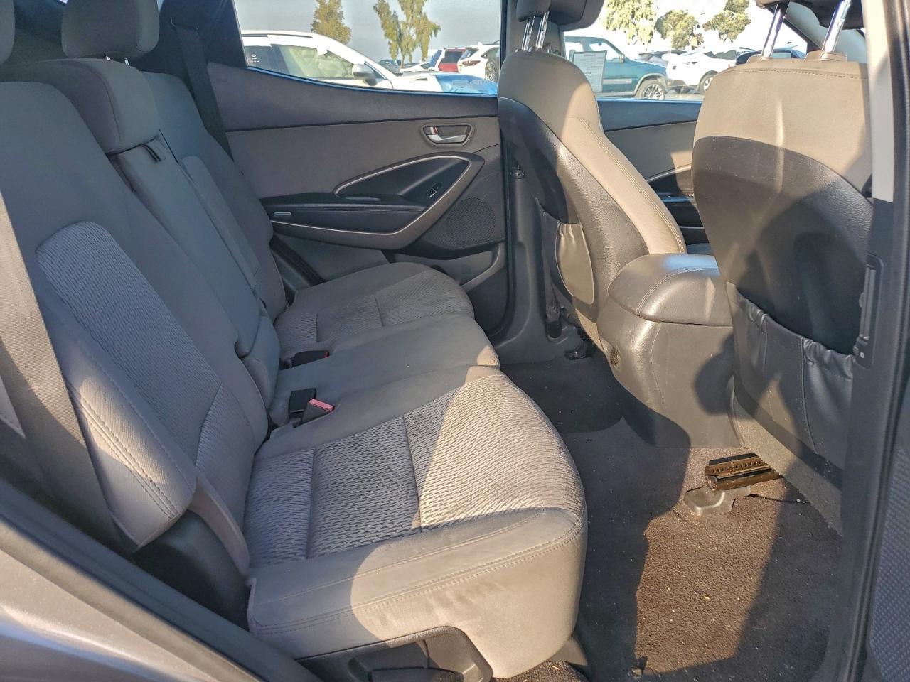 2016 Hyundai Santa Fe Sport - zdjęcie 10