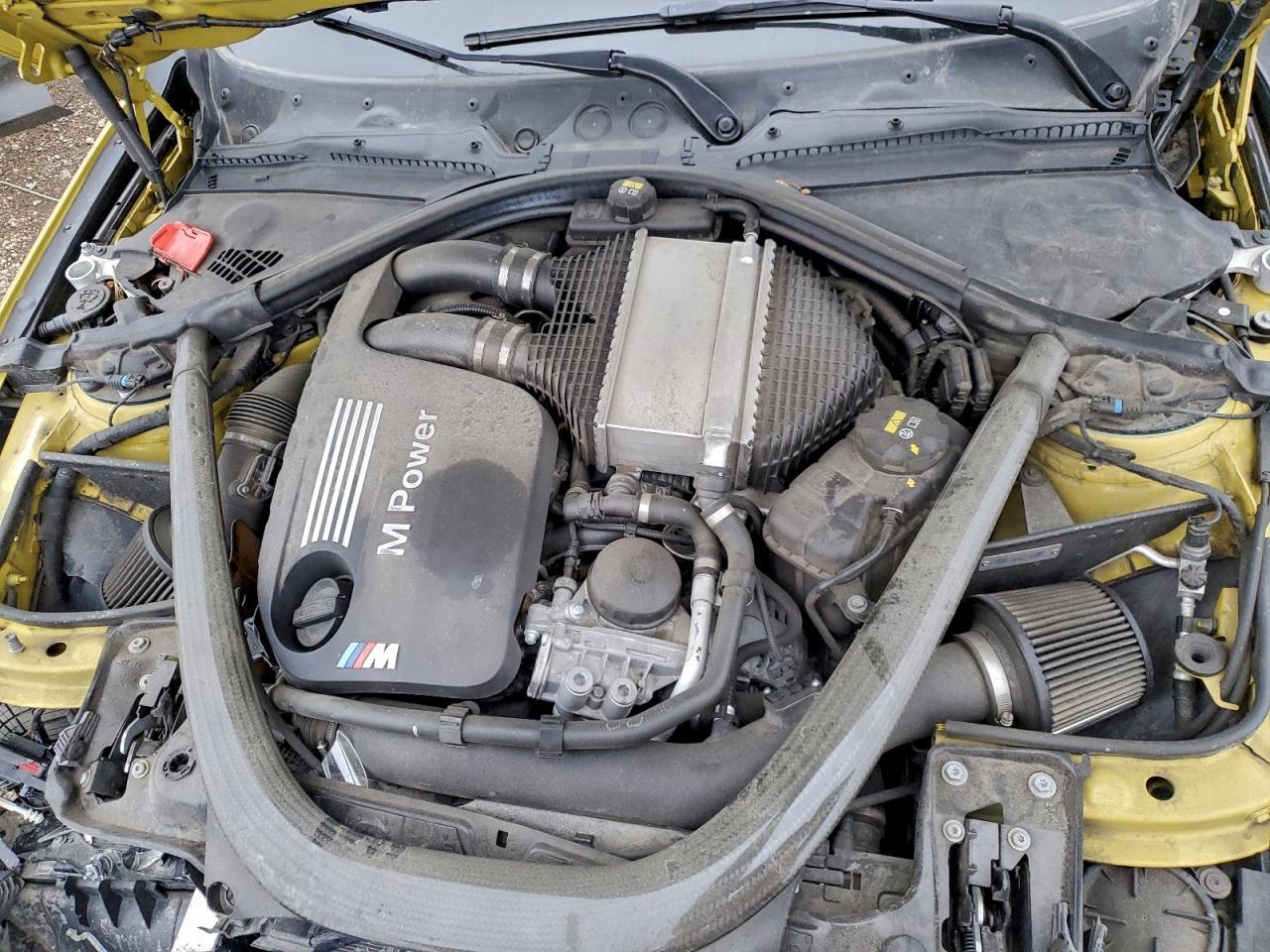 2015 BMW M4 - zdjęcie 11