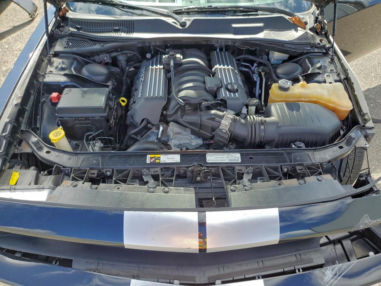 2013 Dodge Challenger Srt-8 - zdjęcie 11