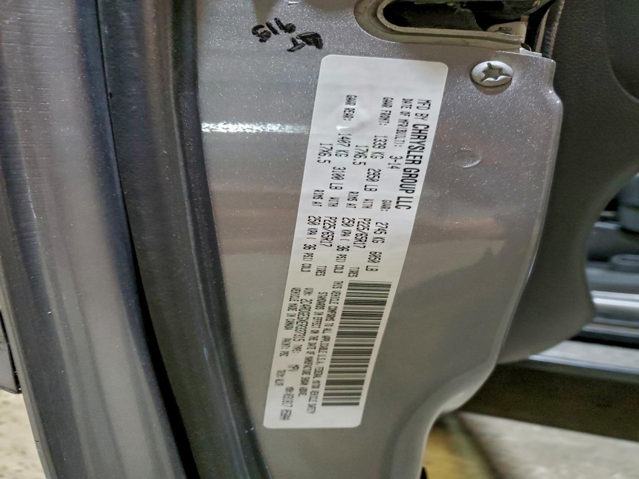 2014 Dodge Grand Caravan R/T - zdjęcie 14