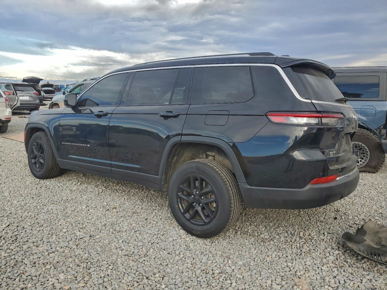 2023 Jeep Grand Cherokee L Laredo - zdjęcie 2