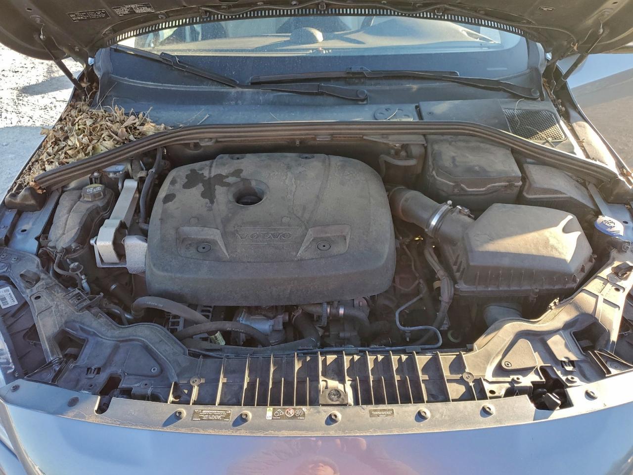 2017 Volvo V60 Cross Country Premier - zdjęcie 11