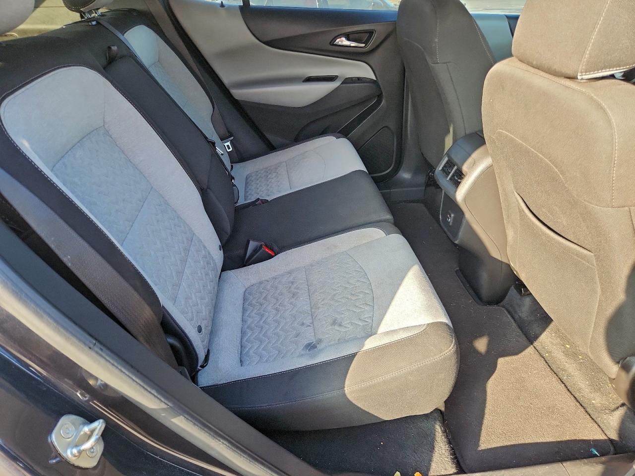 2022 Chevrolet Equinox Ls - zdjęcie 10