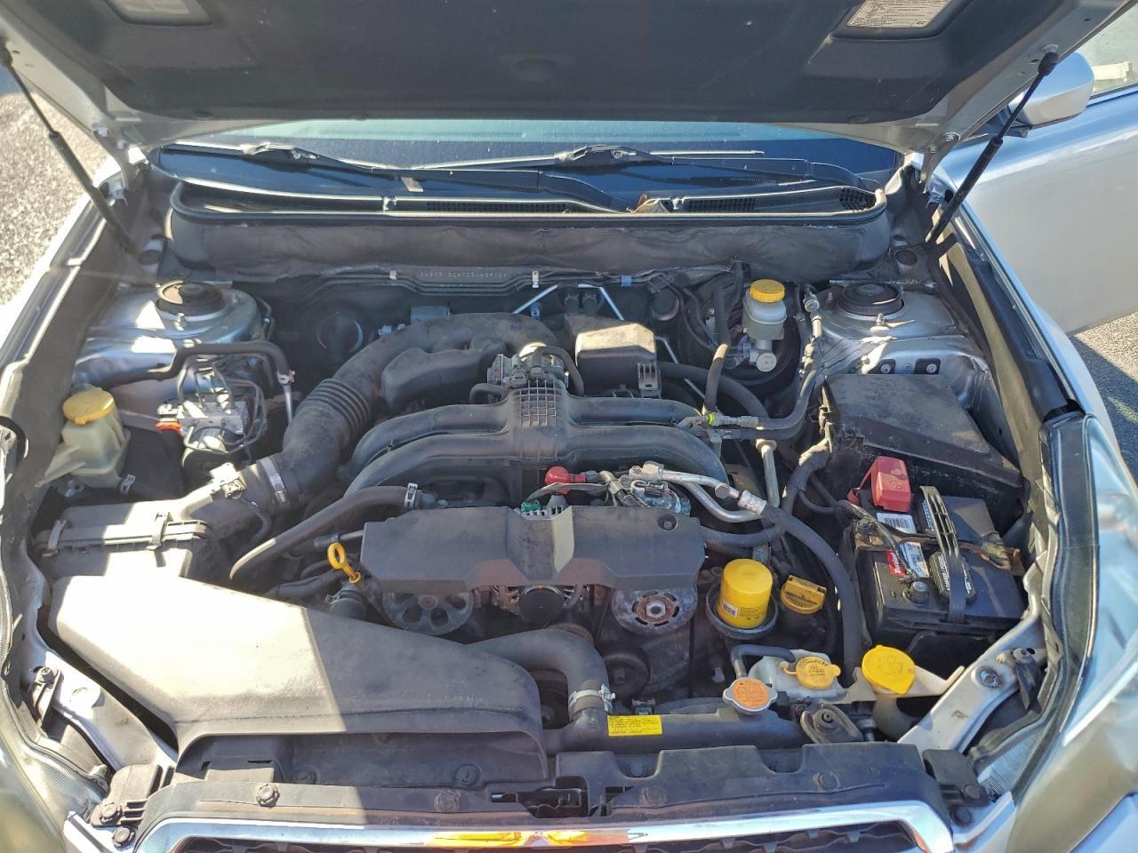2013 Subaru Legacy - zdjęcie 11