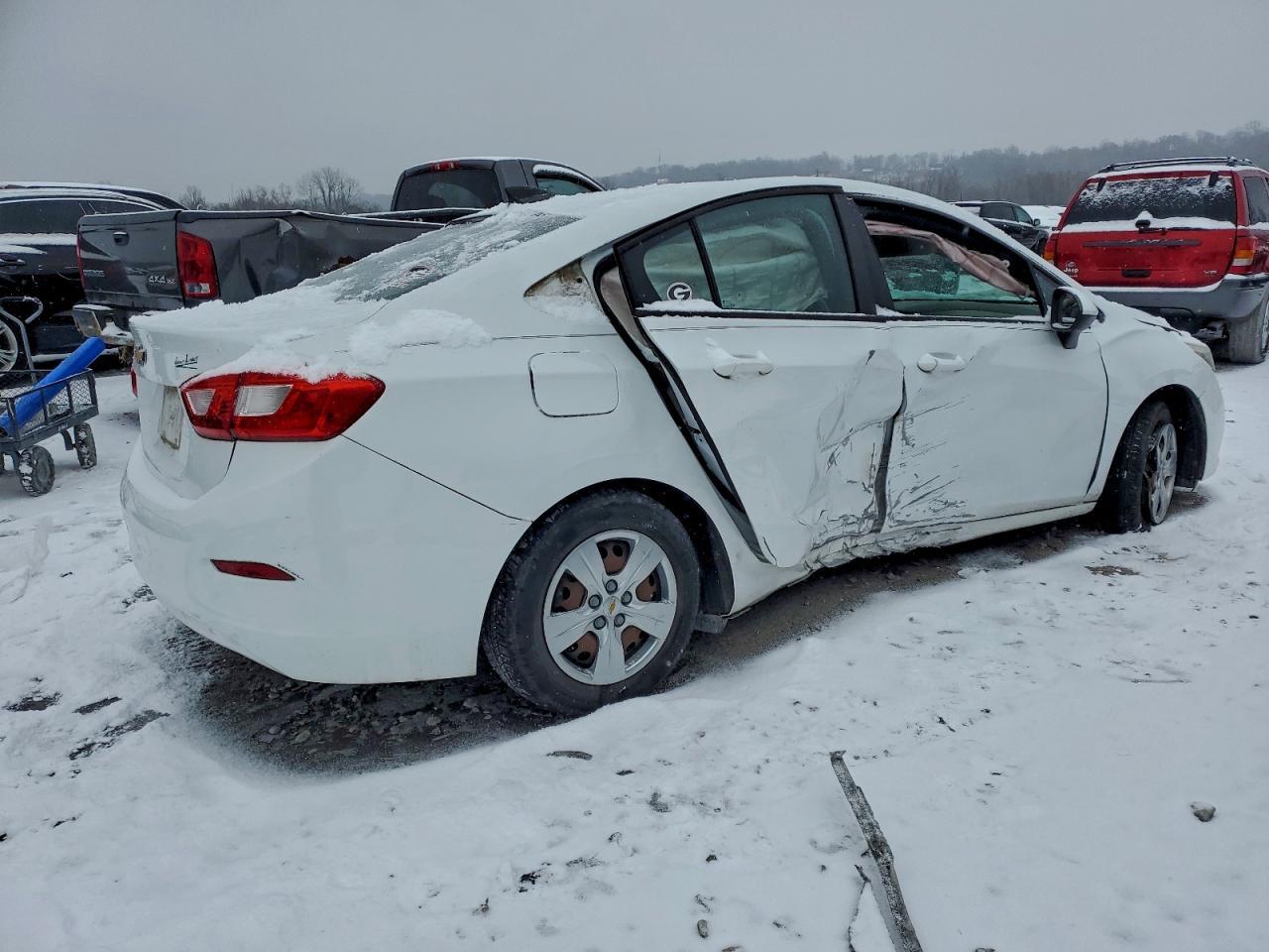 2017 Chevrolet Cruze Ls - zdjęcie 3