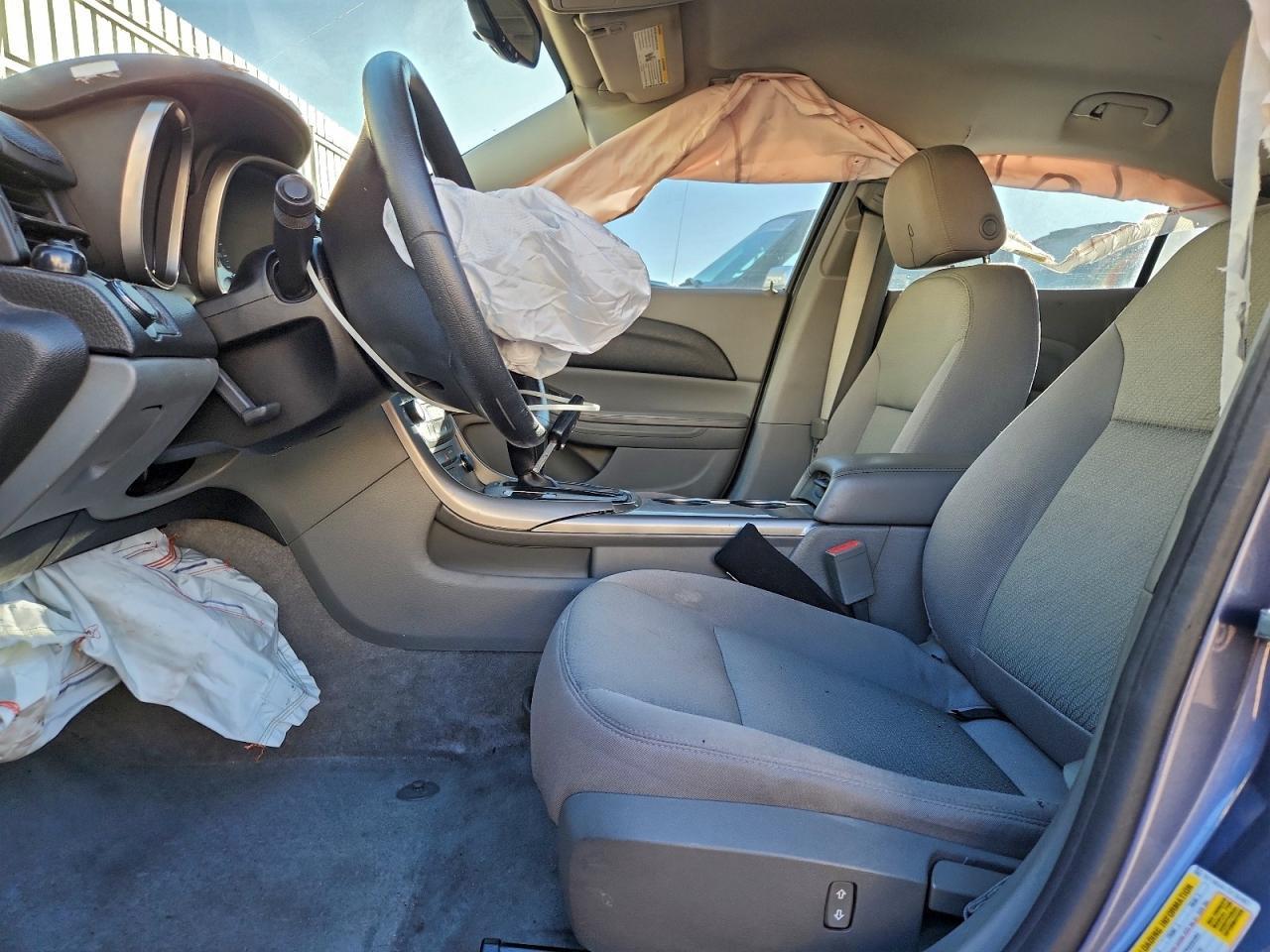 2013 Chevrolet Malibu Ls - zdjęcie 7