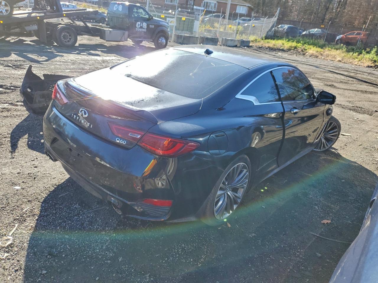 2017 Infiniti Q60 - zdjęcie 3