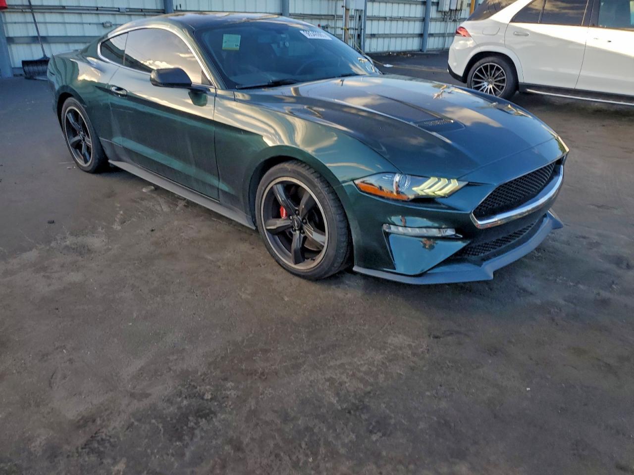2019 Ford Mustang Bullitt - zdjęcie 4