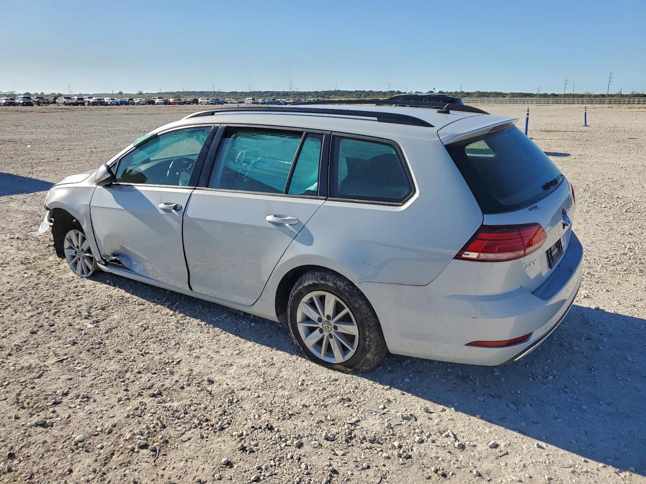 2018 Volkswagen Golf Sportwagen S - zdjęcie 2
