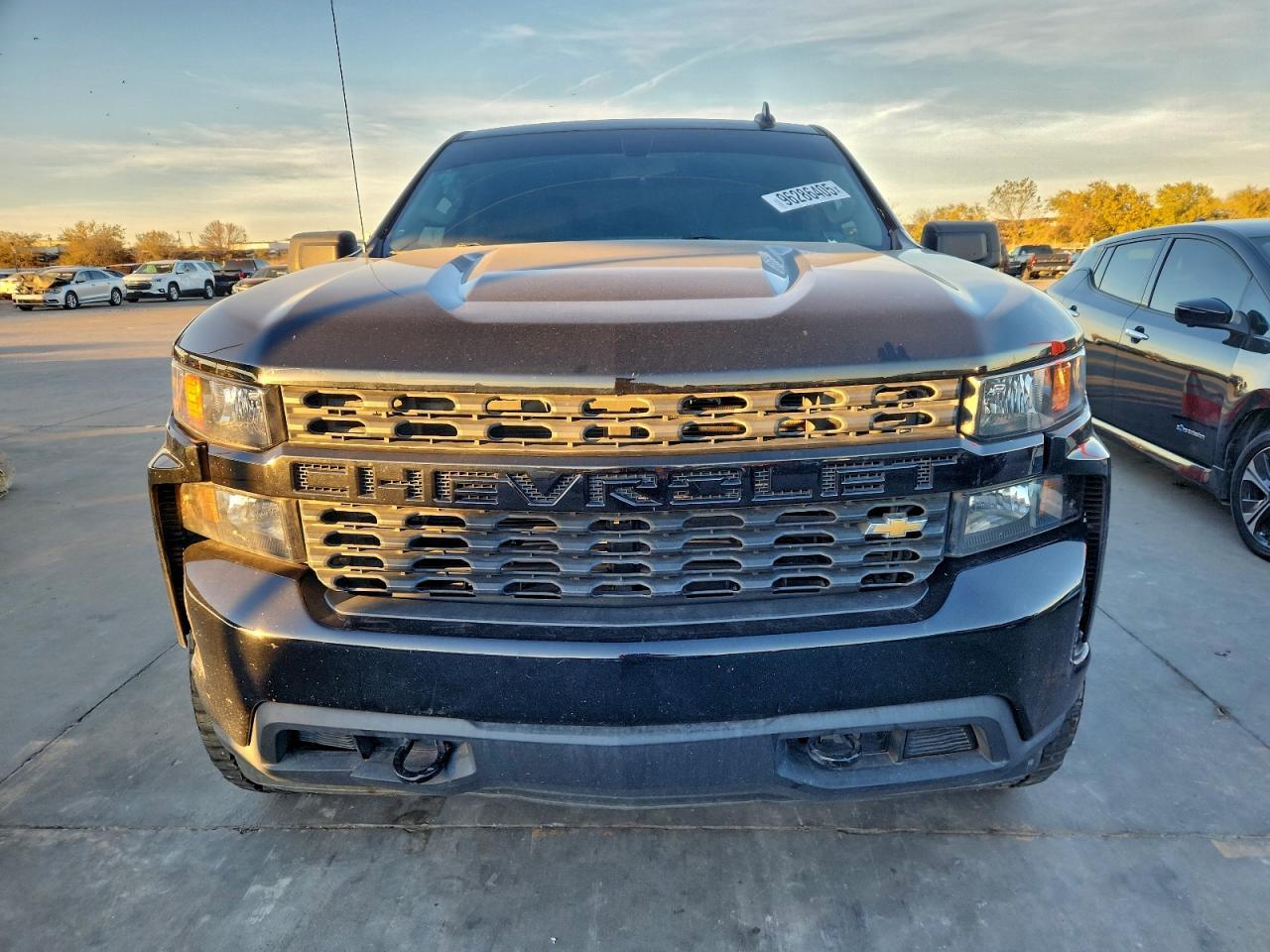 2021 Chevrolet Silverado K1500 Custom - zdjęcie 5