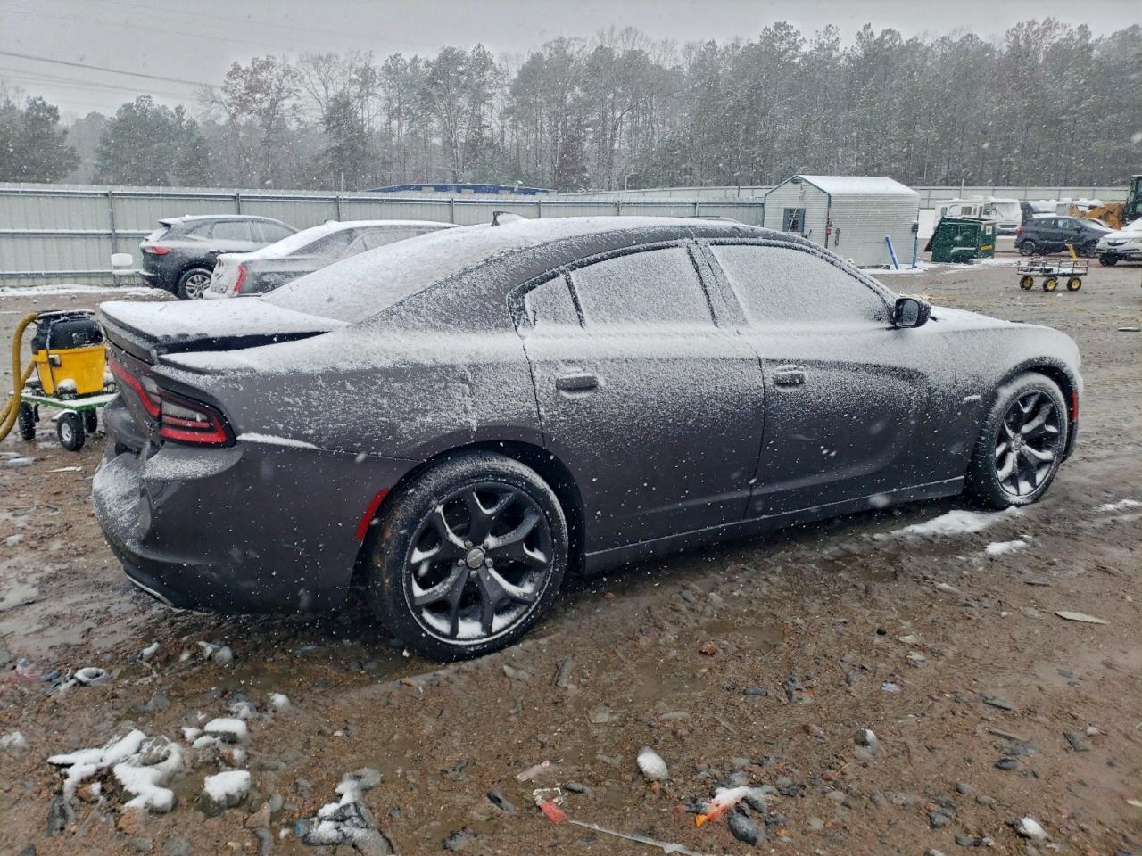 2015 Dodge Charger R/T - zdjęcie 3