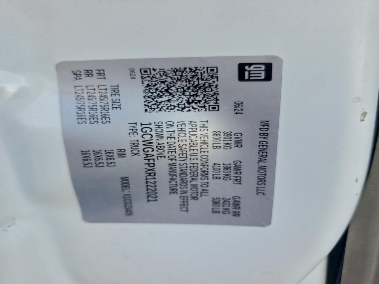 2024 Chevrolet Express G2500 - zdjęcie 13