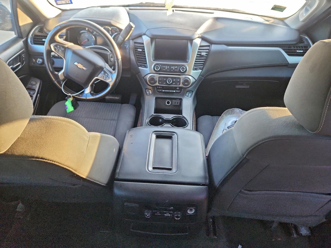 2018 Chevrolet Suburban K1500 Lt - zdjęcie 8