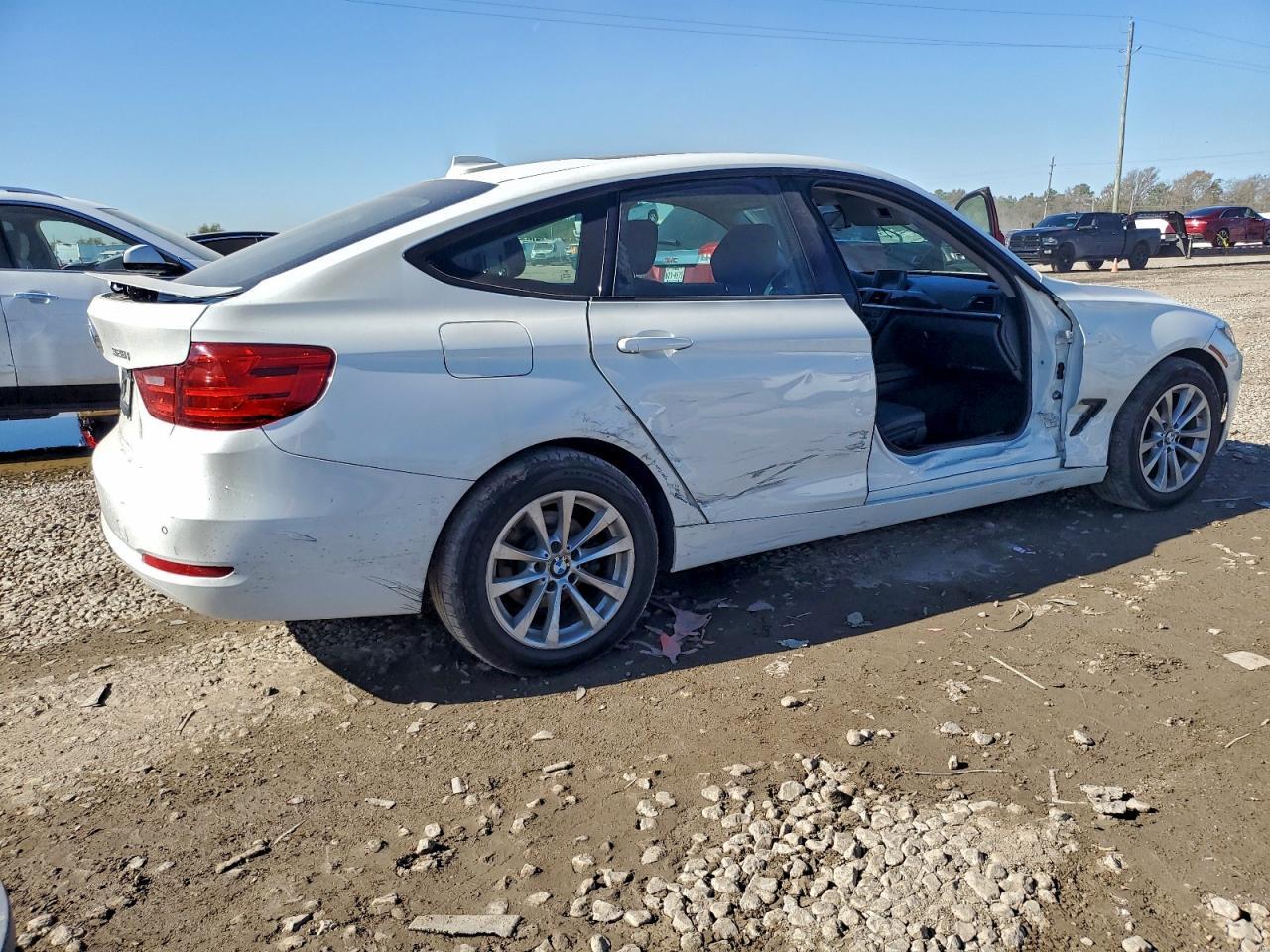 BMW Seria 3 - zdjęcie 3