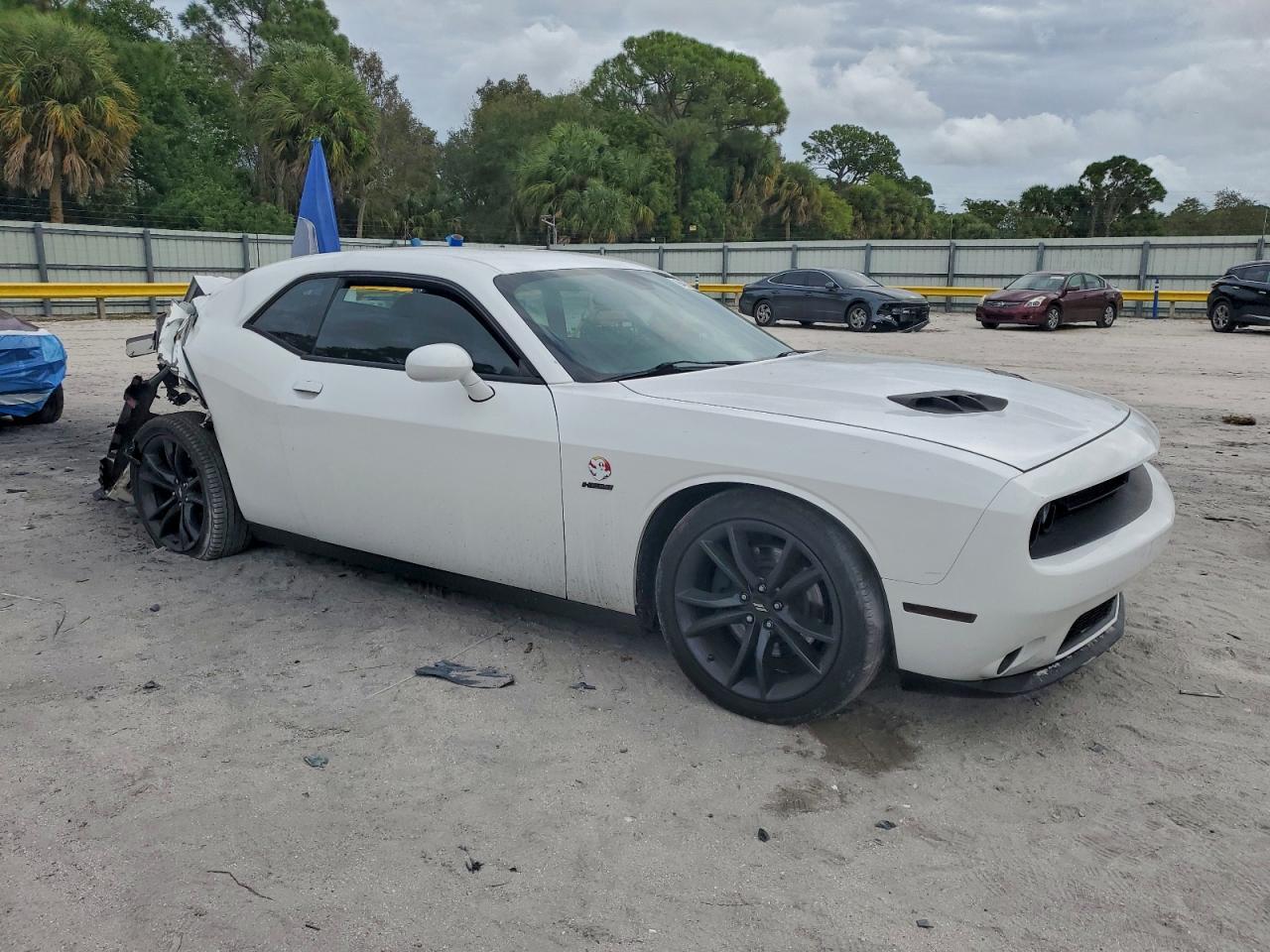 2018 Dodge Challenger R/T - zdjęcie 4