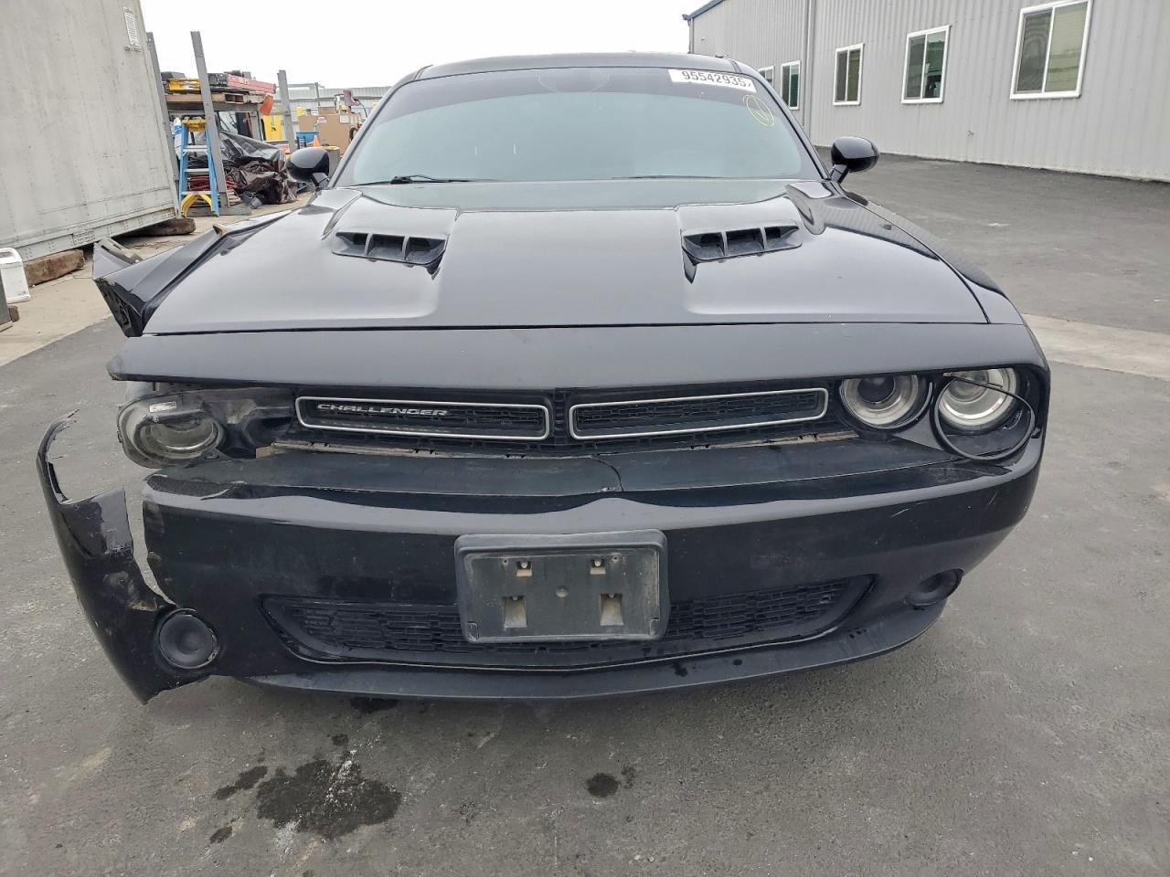 2015 Dodge Challenger Sxt - zdjęcie 5