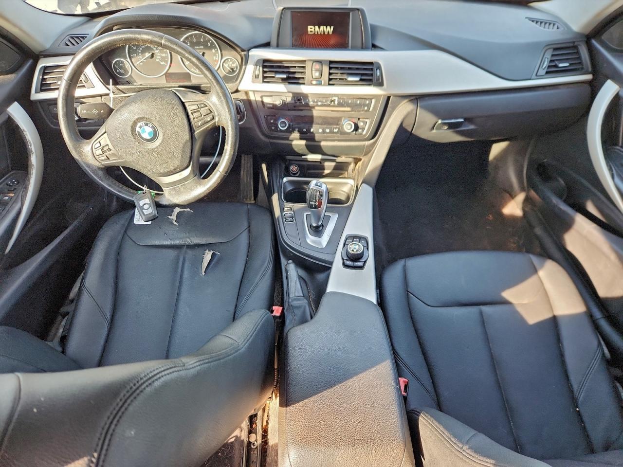 2014 BMW 320 I xDrive - zdjęcie 8