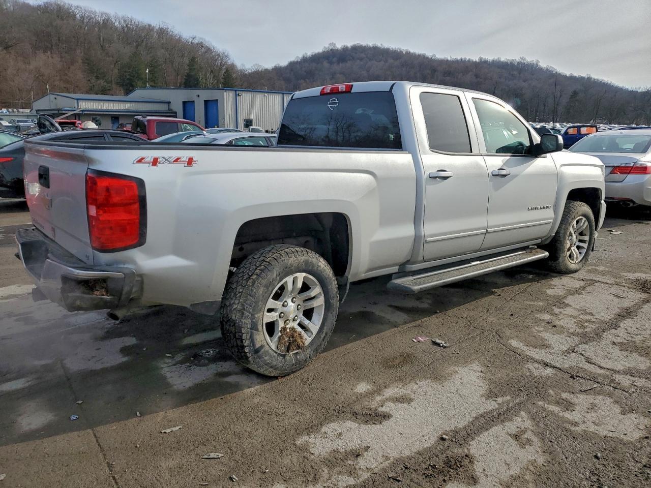 2017 Chevrolet Silverado K1500 Lt - zdjęcie 3