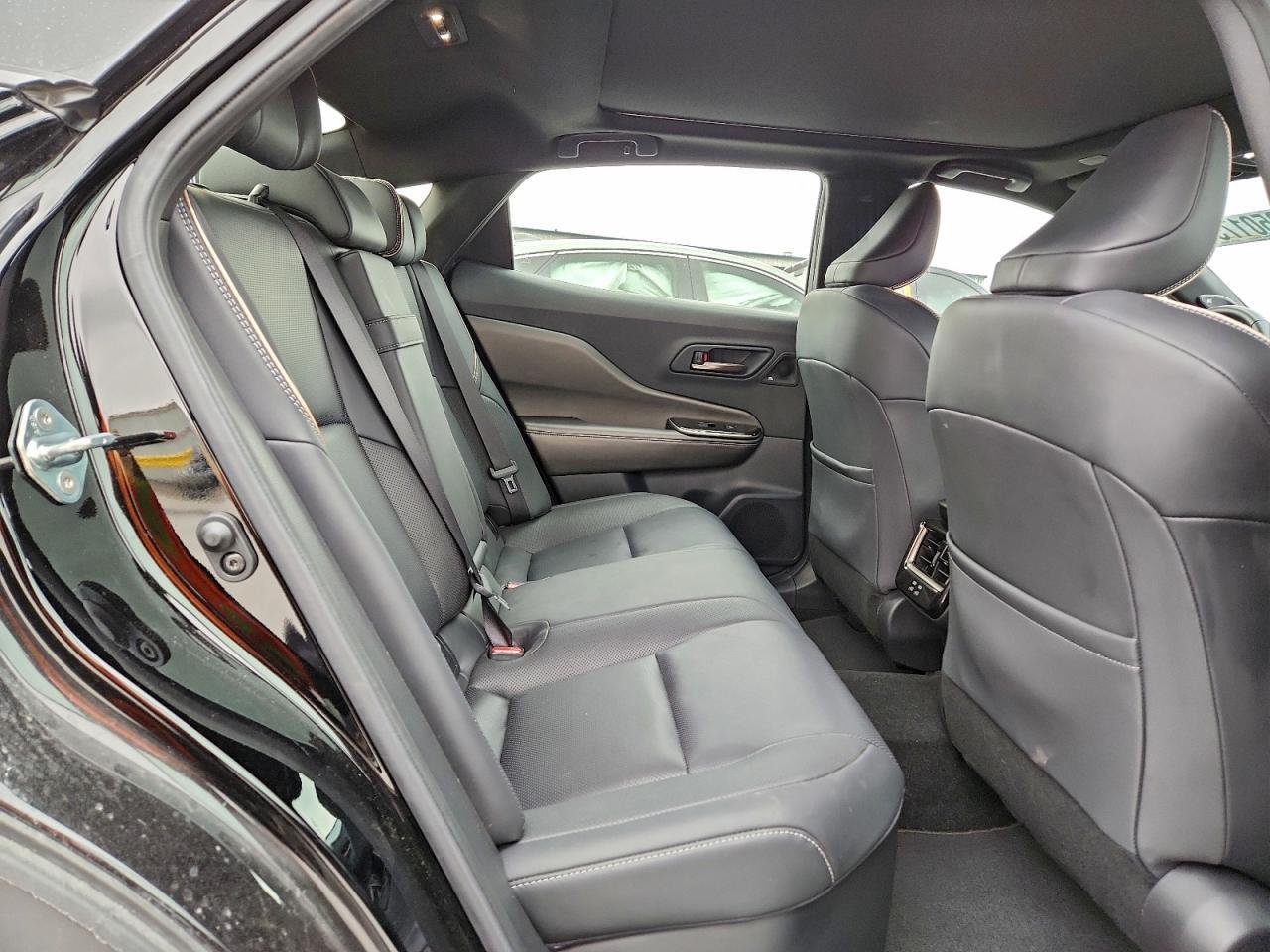 2025 Toyota Crown Xle - zdjęcie 10