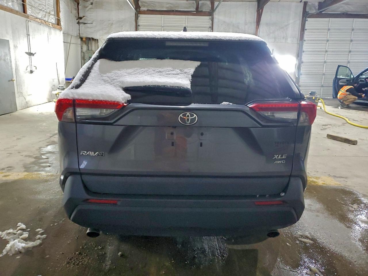 2021 Toyota Rav4 Xle - zdjęcie 6