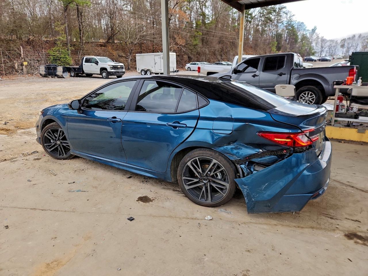 2025 Toyota Camry Xse - zdjęcie 2